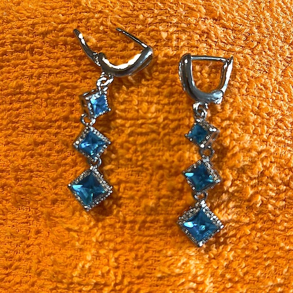 Blue topaz earrings sterling silver - Picture 6 of 9